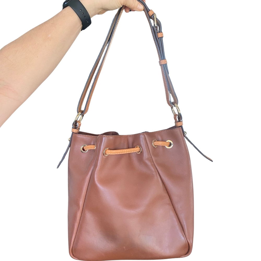 Dooney and Bourke Brown Leather Drawstring Bucket Bag/Purse, Excellent Condition - Picture 3 of 10